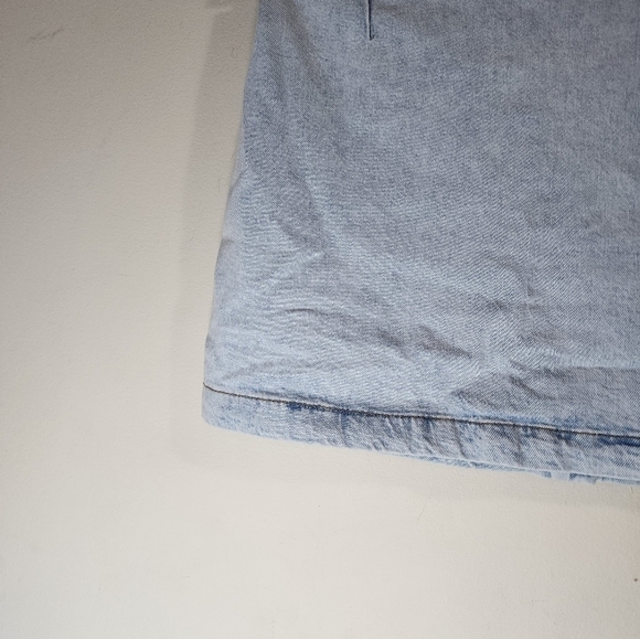 NEW WeWoreWhat Cut Out Light Wash Denim Women S Indigo Comfort Mini Preppy Skirt - Picture 9 of 14